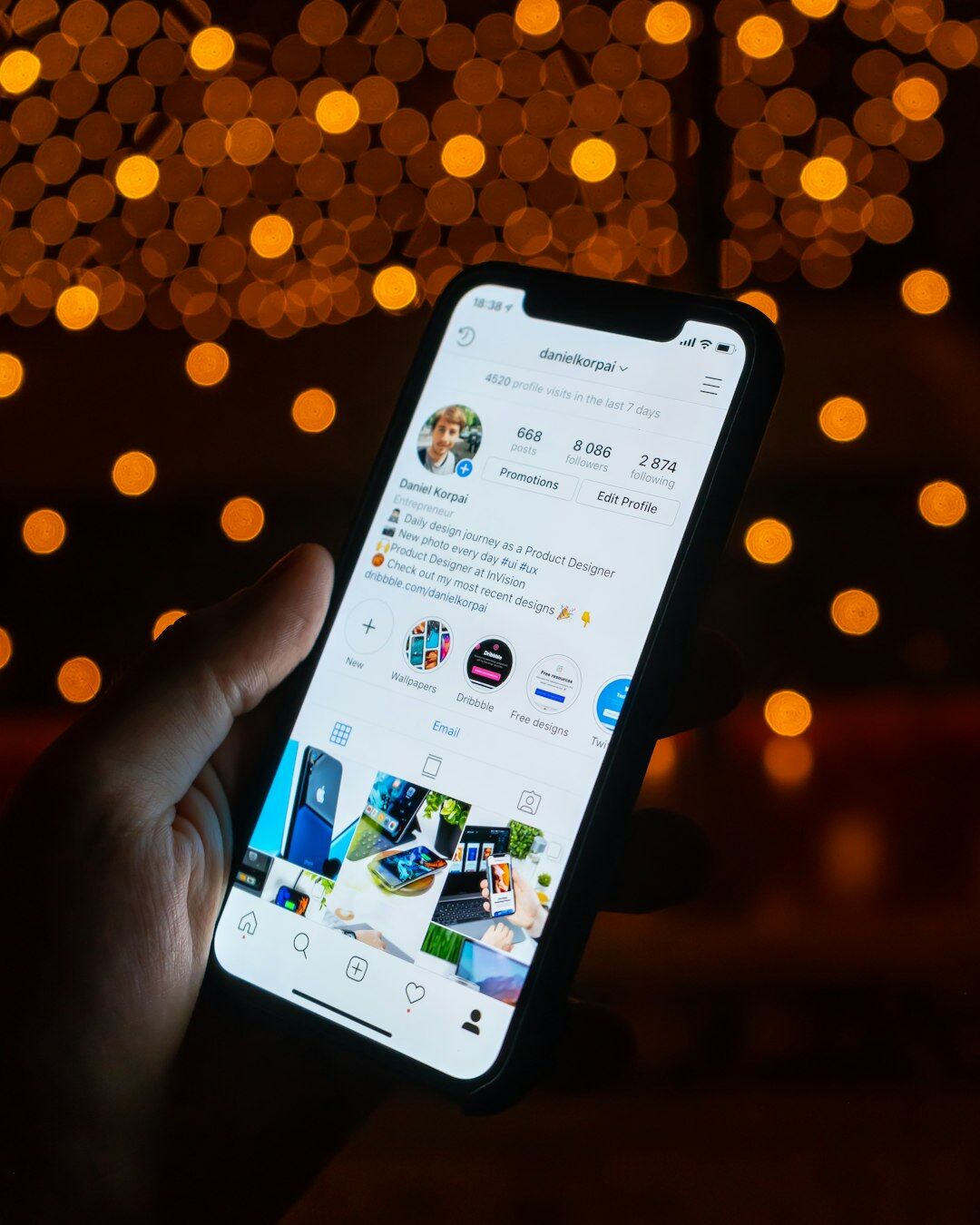 social media star post